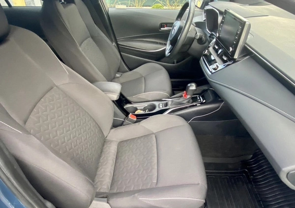 Toyota Corolla cena 93900 przebieg: 43500, rok produkcji 2019 z Oświęcim małe 742